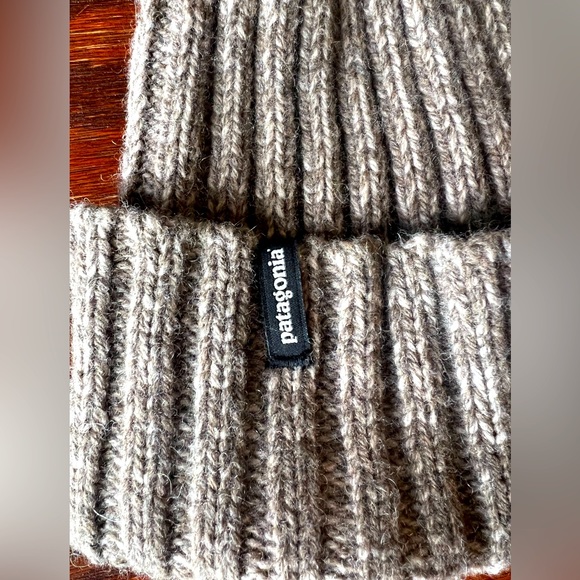 Patagonia winter hat - Picture 2 of 2